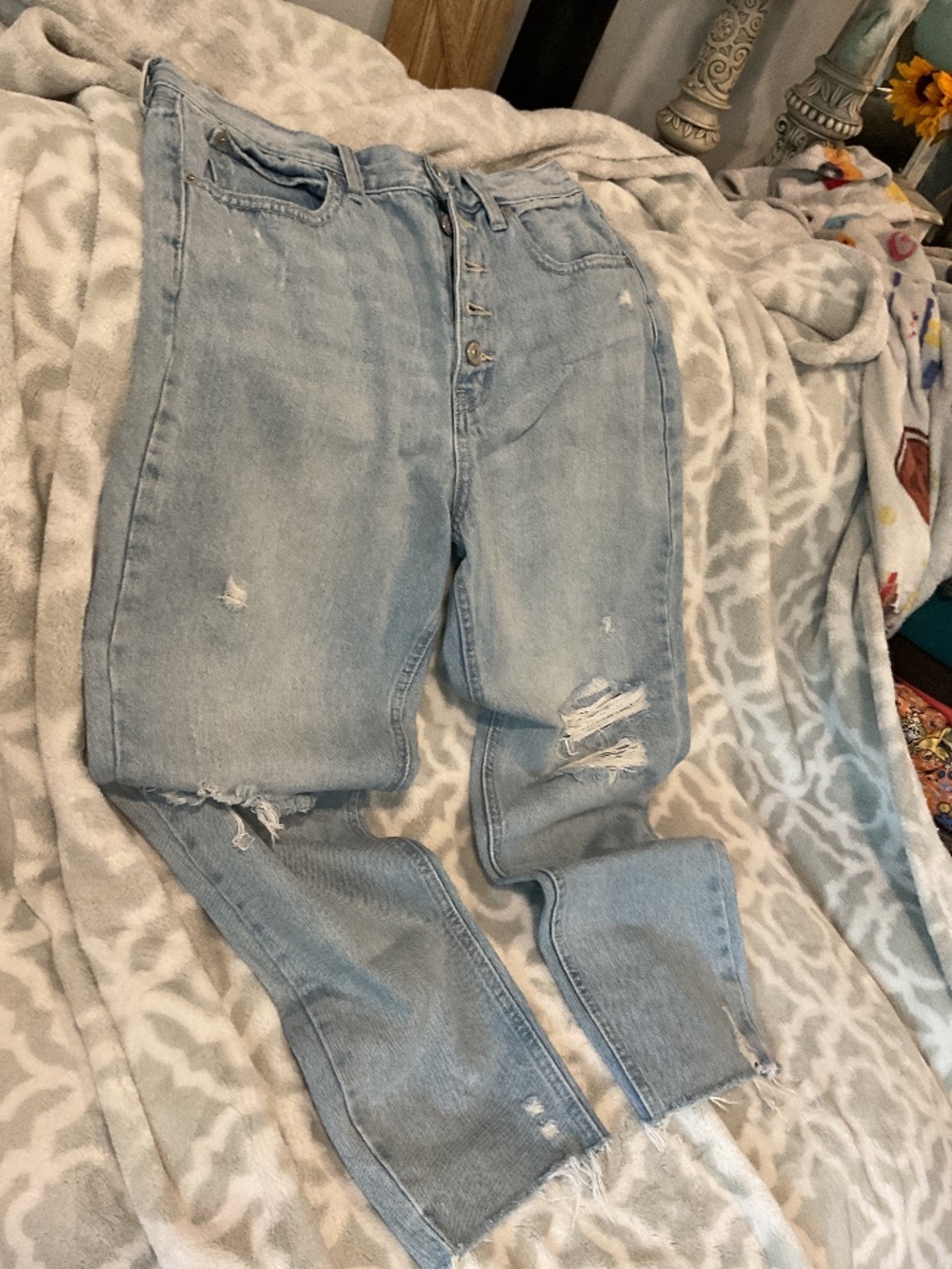 We the free blue light wash ripped button in front regular high-rise jeans